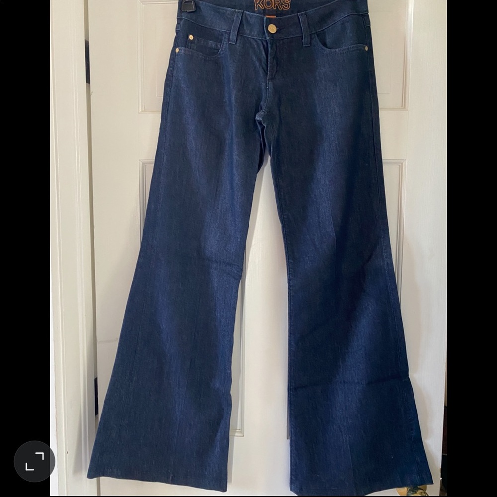 Flared/wide leg jeans
